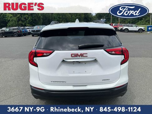Used 2018 GMC Terrain SLE w/ Driver Convenience Package AWD/4WD image 4
