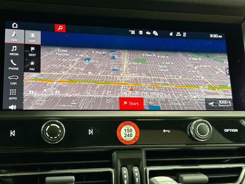 Certified 2026 Porsche Macan AWD/4WD image 31