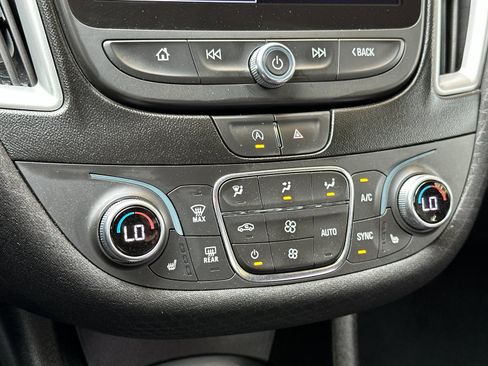 Used 2023 Chevrolet Malibu LT image 22