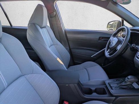 Used 2026 Toyota Corolla Cross SE image 20