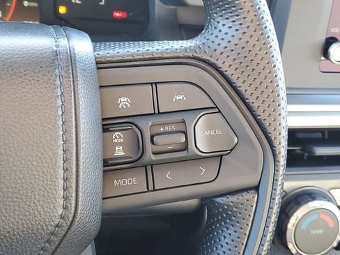 Used 2025 Toyota Tacoma SR5 image 15