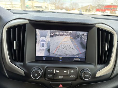 Used 2018 GMC Terrain Denali w/ Advanced Safety Package image 20