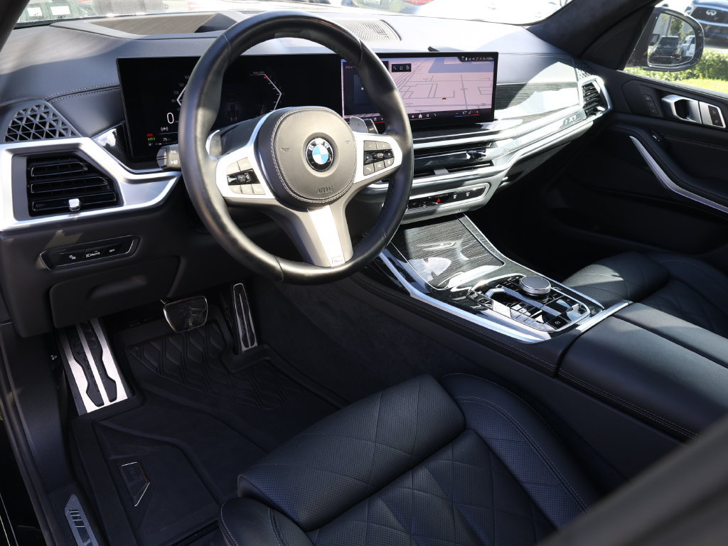 Used 2024 BMW X7 xDrive40i w/ M Sport Package AWD/4WD image 17