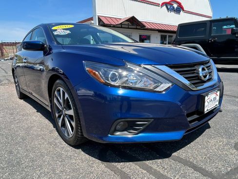 Used 2016 Nissan Altima 2.5 SR FWD image 3