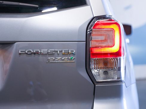 Used 2017 Subaru Forester 2.5i Limited w/ Popular Package #2 image 54