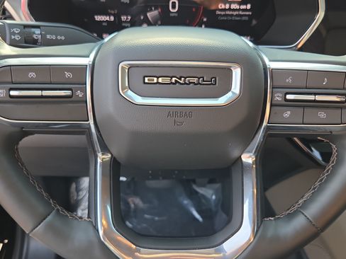 Certified 2024 GMC Canyon Denali AWD/4WD image 24