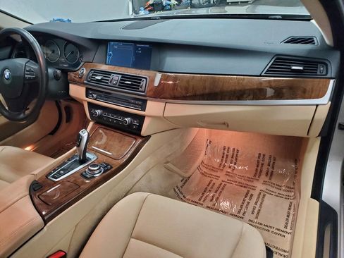 Used 2012 BMW 528i xDrive Sedan image 14