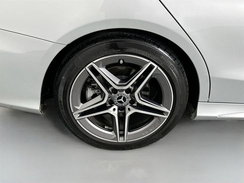 Used 2021 Mercedes-Benz C 300 4MATIC Sedan image 13