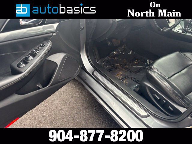Used 2020 Nissan Maxima 3.5 SL w/ Floor Mat Group FWD image 19