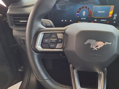Used 2024 Ford Mustang Coupe image 11