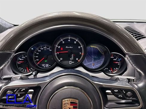 Used 2016 Porsche Cayenne Turbo image 13