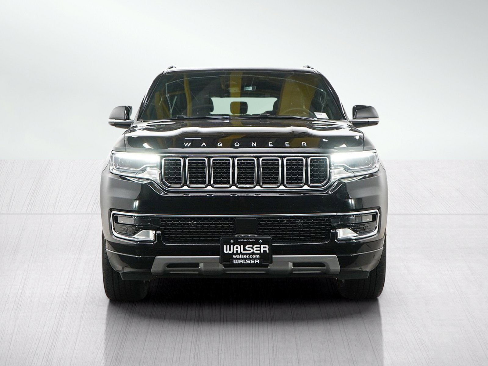 Used 2023 Jeep Wagoneer Series II AWD/4WD image 9