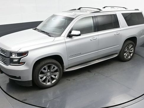 Used 2016 Chevrolet Suburban LTZ RWD image 24