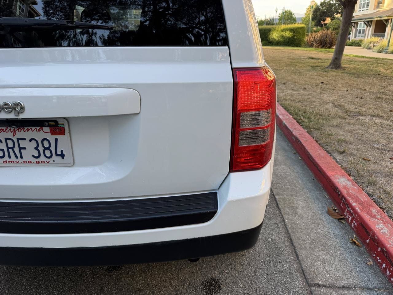 Used 2014 Jeep Patriot Sport w/ Power Value Group FWD image 21