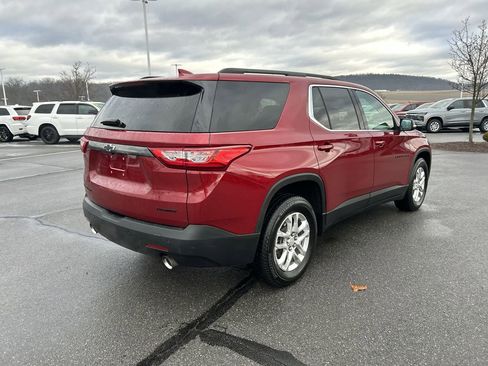 Used 2021 Chevrolet Traverse LT w/ LPO, Blackout Package image 7