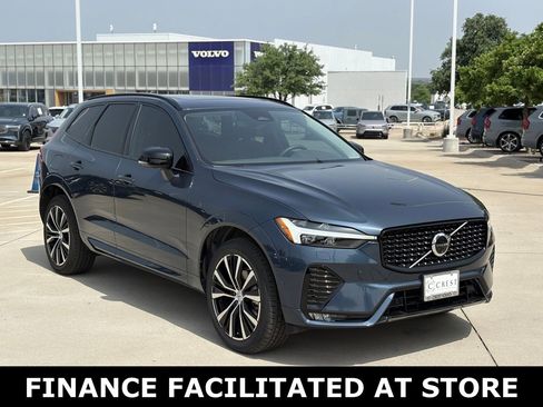Certified 2024 Volvo XC60 B5 Plus w/ Protection Package Premier AWD/4WD image 5