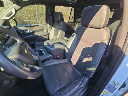 Used 2023 Chevrolet Tahoe Premier image 16