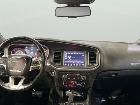 Used 2018 Dodge Charger R/T image 13