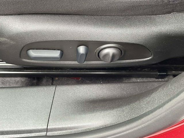 Used 2024 Chevrolet Malibu RS FWD image 19