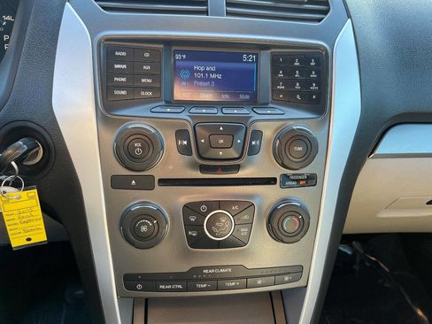 Used 2015 Ford Explorer 4WD image 16