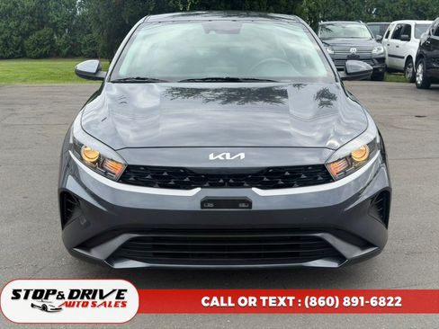 Used 2023 Kia Forte LXS FWD image 2