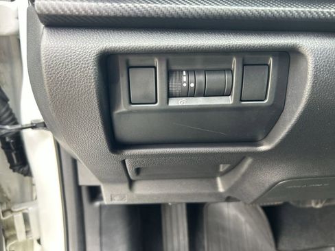 Used 2024 Subaru Crosstrek 2.0i AWD/4WD image 17
