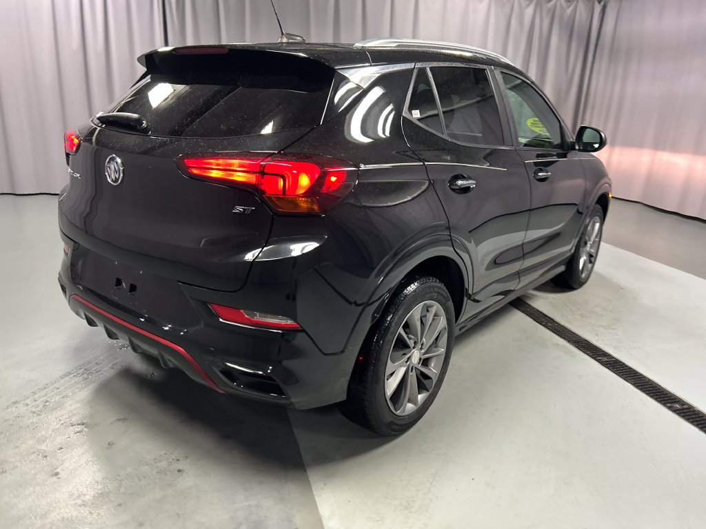 Used 2022 Buick Encore GX Preferred w/ Sport Touring Package FWD image 7