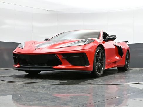 Used 2022 Chevrolet Corvette Stingray Premium Conv w/ Z51 Performance Package RWD image 44