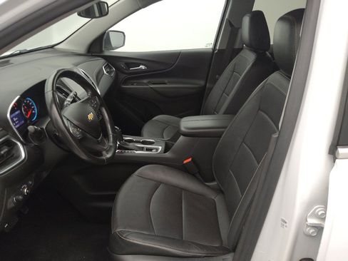 Used 2020 Chevrolet Equinox Premier FWD image 17