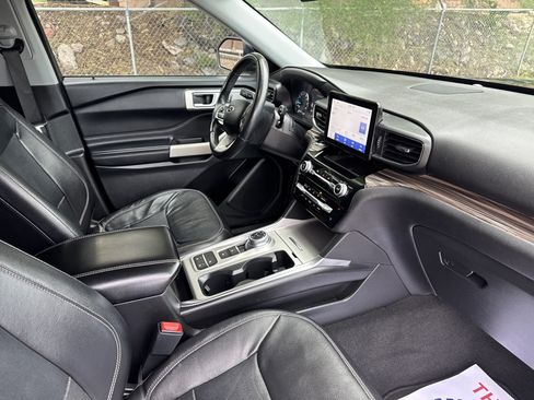 Used 2023 Ford Explorer Limited RWD image 15