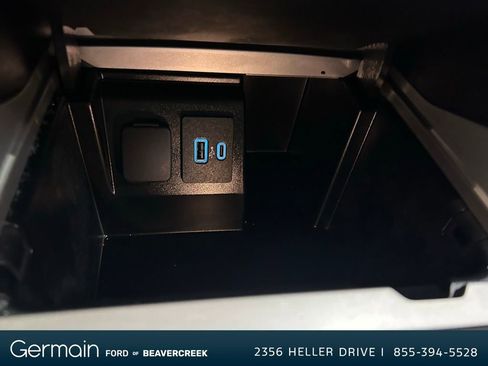 Used 2022 Ford Explorer XLT w/ Equipment Group 202A image 22