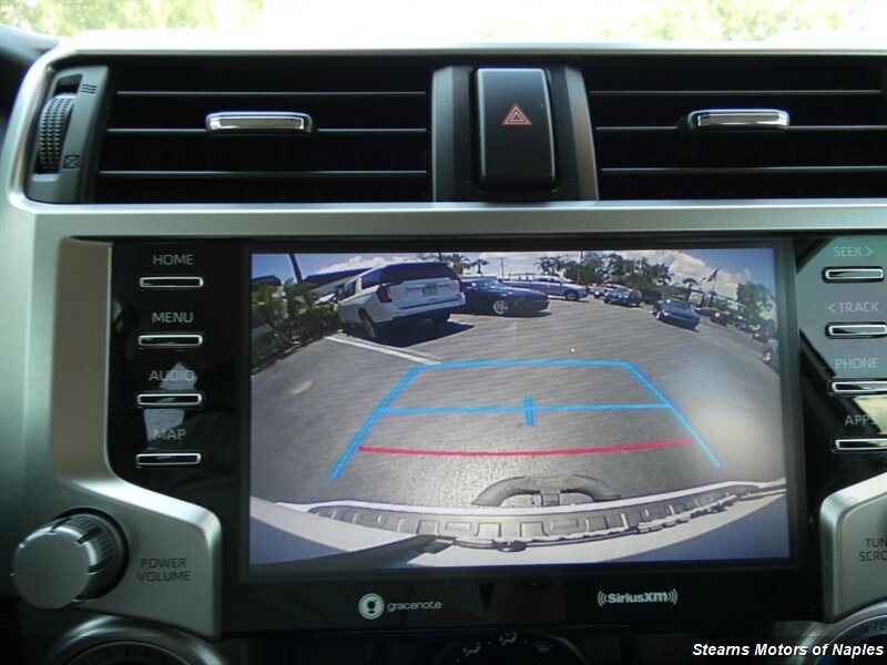 Used 2020 Toyota 4Runner SR5 AWD/4WD image 28