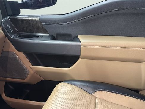 Used 2023 Ford F250 Lariat image 24