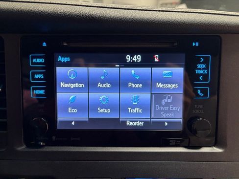 Used 2016 Toyota Sienna XLE Premium image 21