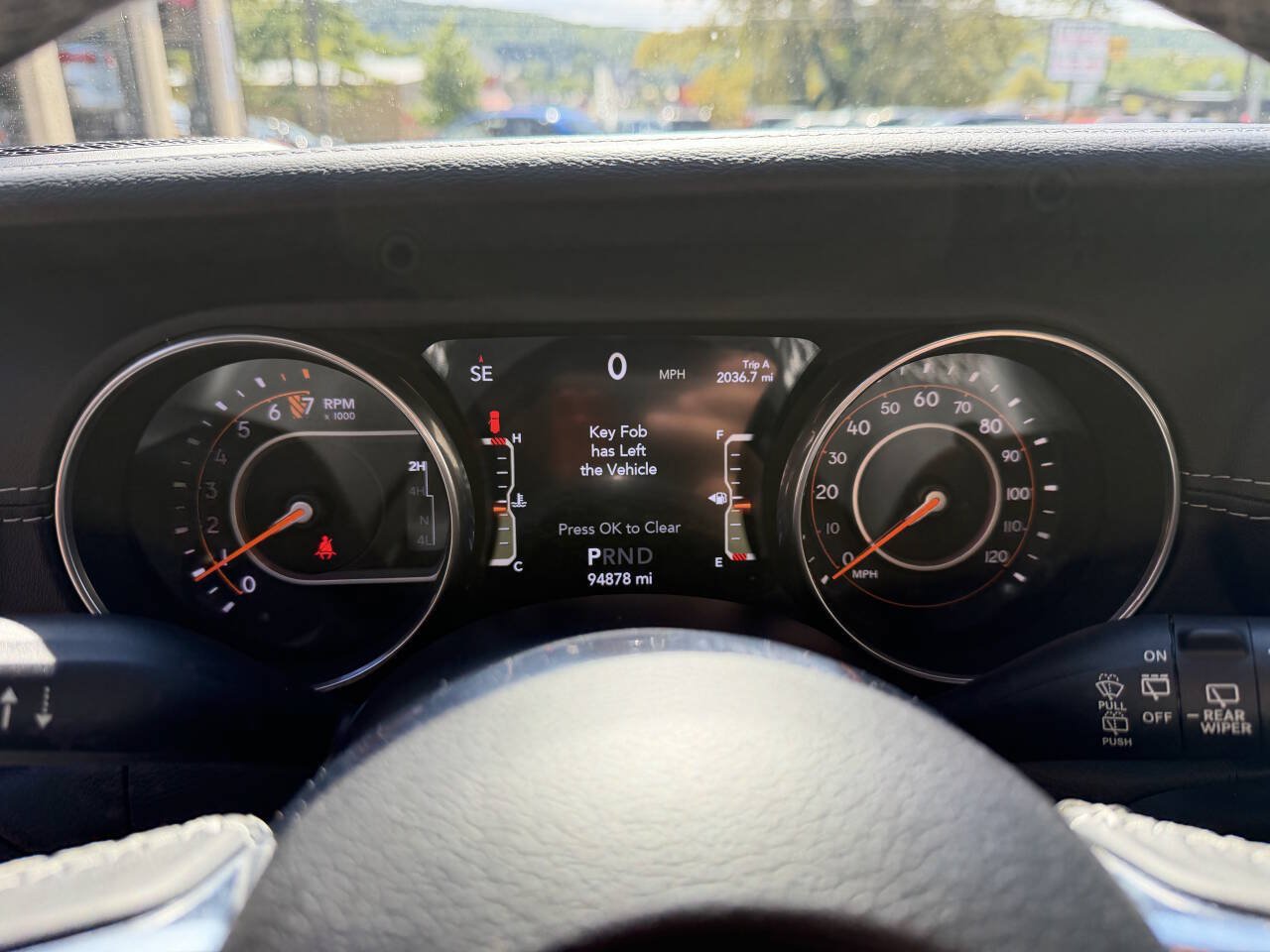 Used 2018 Jeep Wrangler Unlimited Sahara AWD/4WD image 39