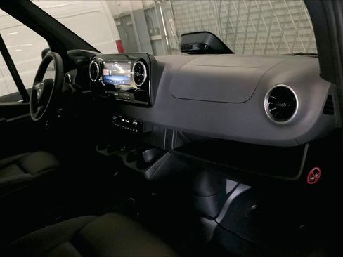 New 2026 Mercedes-Benz Sprinter 2500 image 11