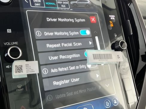 New 2026 Subaru Ascent Limited AWD/4WD image 36