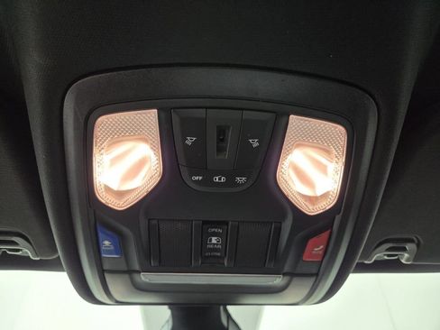 Used 2022 RAM 1500 Big Horn AWD/4WD image 19