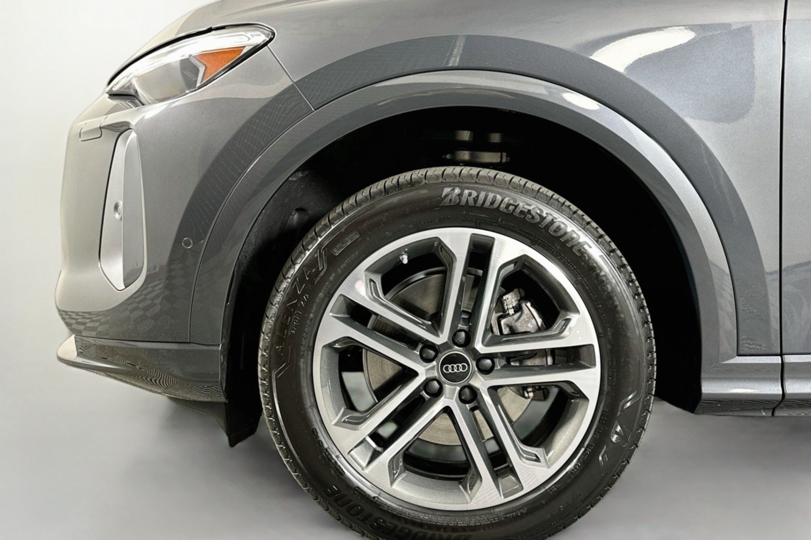 Used 2026 Audi Q5 Premium Plus w/ Premium Plus AWD/4WD image 12