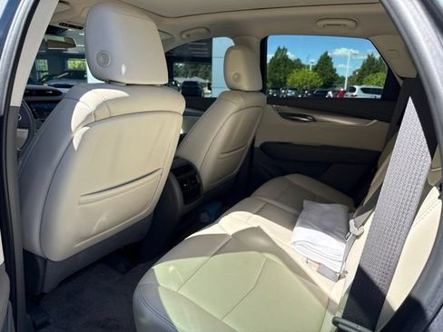 Used 2020 Cadillac XT5 Premium Luxury FWD image 13