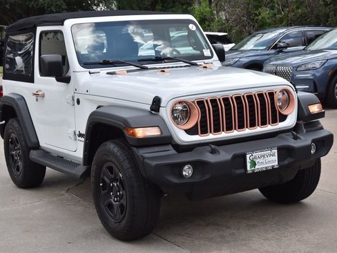 Used 2024 Jeep Wrangler Sport AWD/4WD image 4