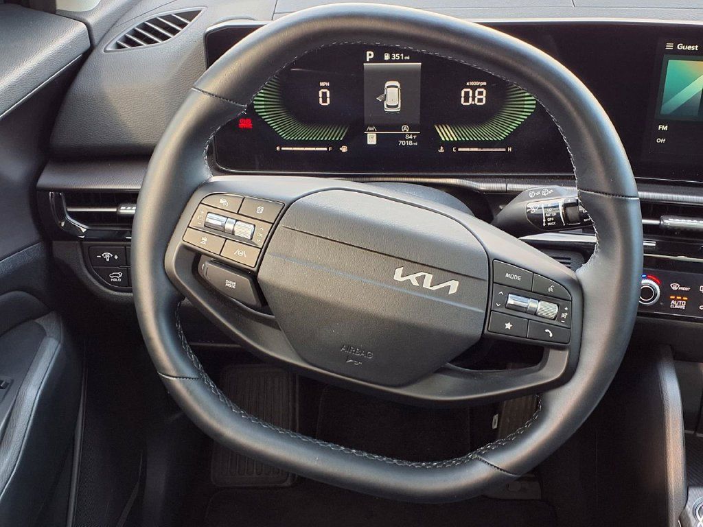 Certified 2026 Kia Sportage EX w/ EX Panorama Roof Package FWD image 21