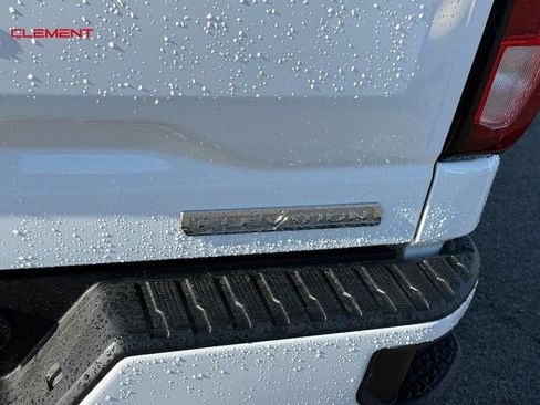 Used 2021 GMC Sierra 1500 Elevation w/ LPO, Elevation Black Package AWD/4WD image 6