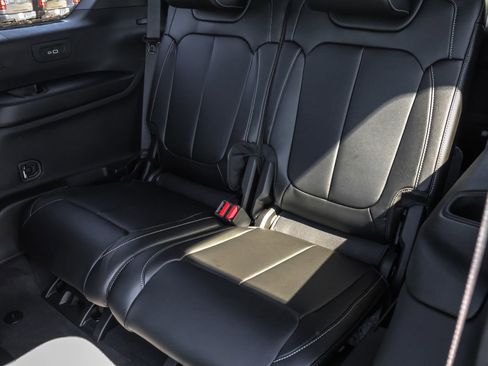 New 2025 Jeep Grand Cherokee L Limited w/ Black Appearance Package image 14