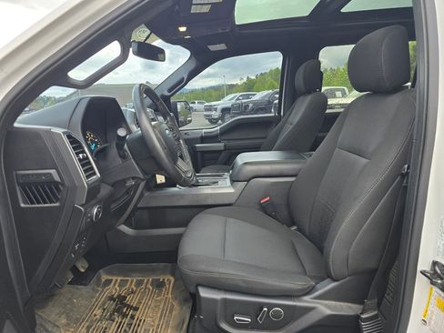 Used 2018 Ford F150 XLT w/ Equipment Group 302A Luxury AWD/4WD image 4