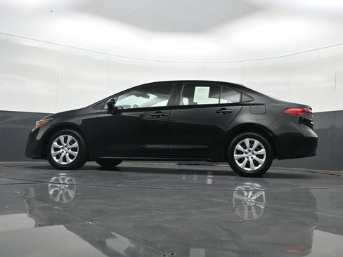 Used 2024 Toyota Corolla LE FWD image 30
