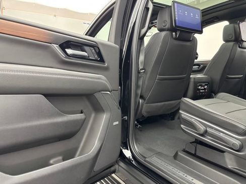 New 2026 GMC Yukon XL Denali w/ Denali Reserve Package AWD/4WD image 46