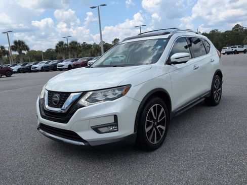 Used 2019 Nissan Rogue SL w/ Premium Package FWD image 9