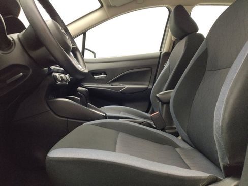 Used 2023 Nissan Versa SV FWD image 17