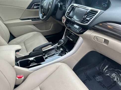 Used 2016 Honda Accord EX-L image 15